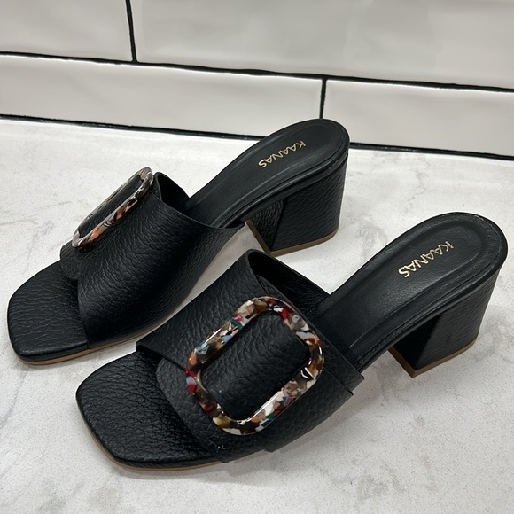 KAANAS Comino Buckle Heeled Slide Sandals Black Pebbled Leather - Picture 4 of 16